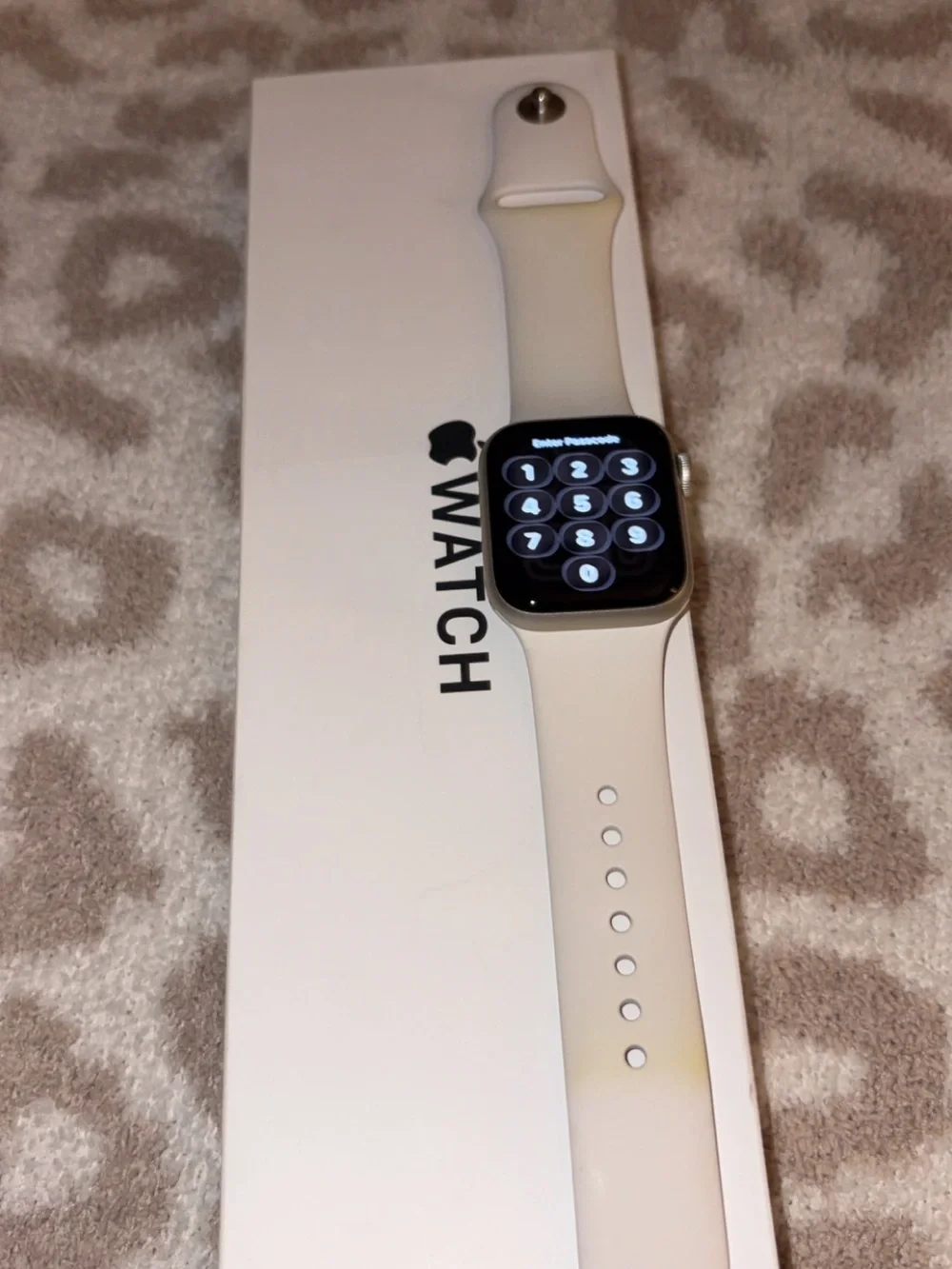 Apple Watch SE 3 40mm starlight